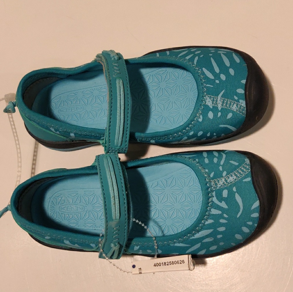 Keens Girls' Mary Janes Size 11